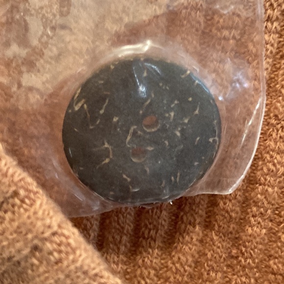 Knit crop top - Picture 2 of 7